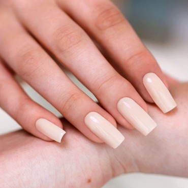 1356 MAKE ME STRONG GEL POLISH 7ML