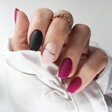 1254 MAROON RECEPTIONIST GEL POLISH 7ML