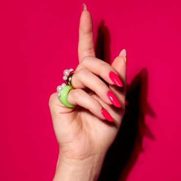 1352 RUTHLESS RASPBERRY GEL POLISH 7ML